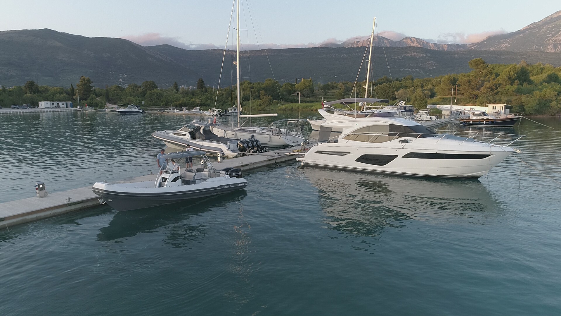 airport marina tivat